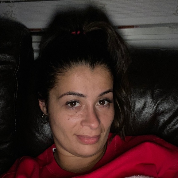 Meet your Posher, RENATA - Picture 2 of 3